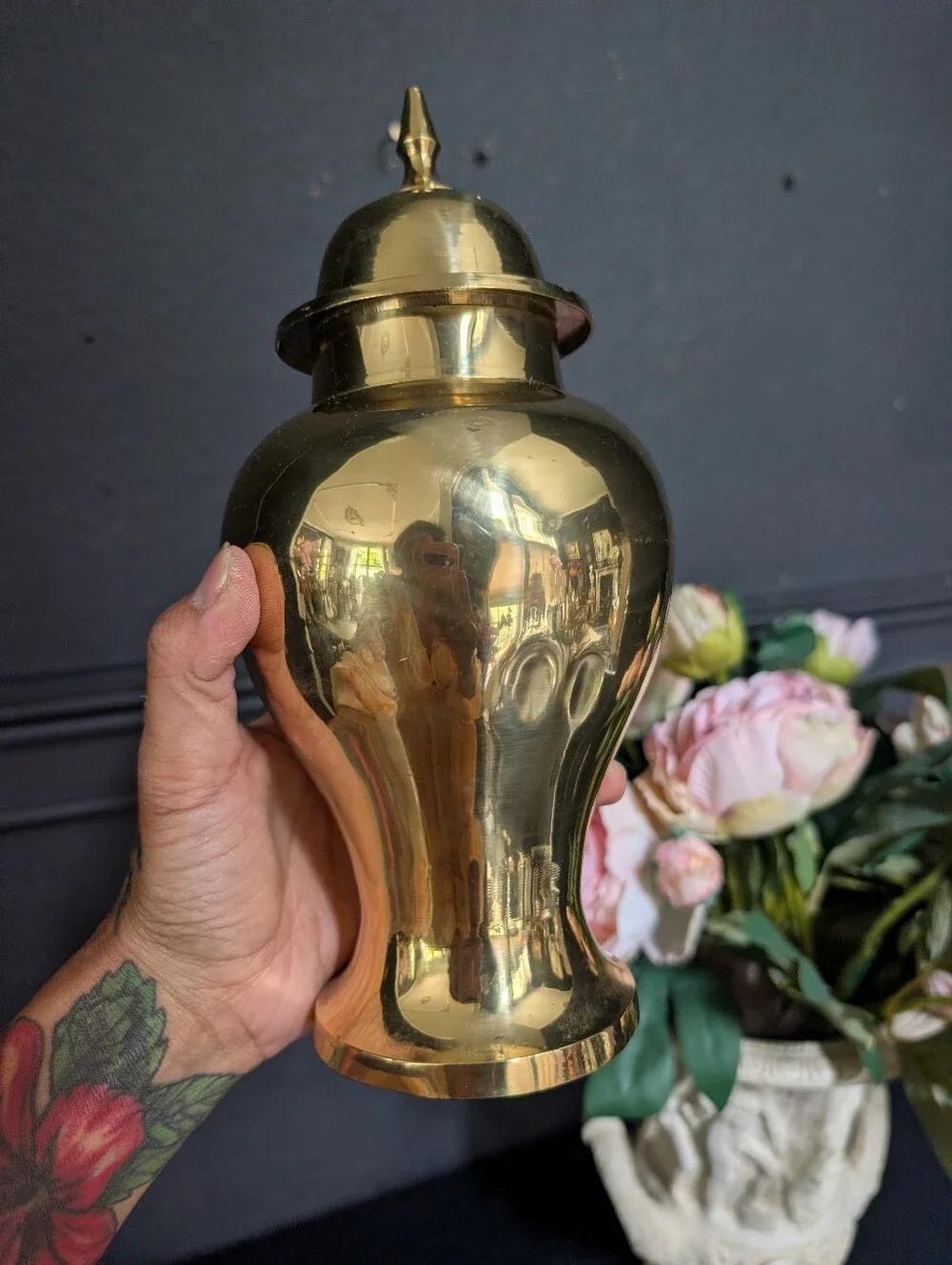 Vintage, Mid-Century Polished Brass Table Vase Urn w/ Lid Decor 10